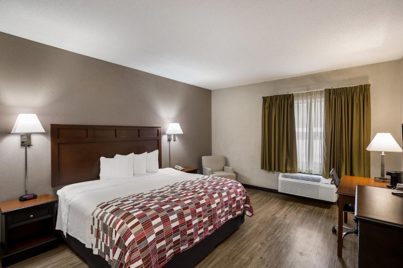 Red Roof Inn & Suites Bloomsburg - Mifflinville Екстер'єр фото