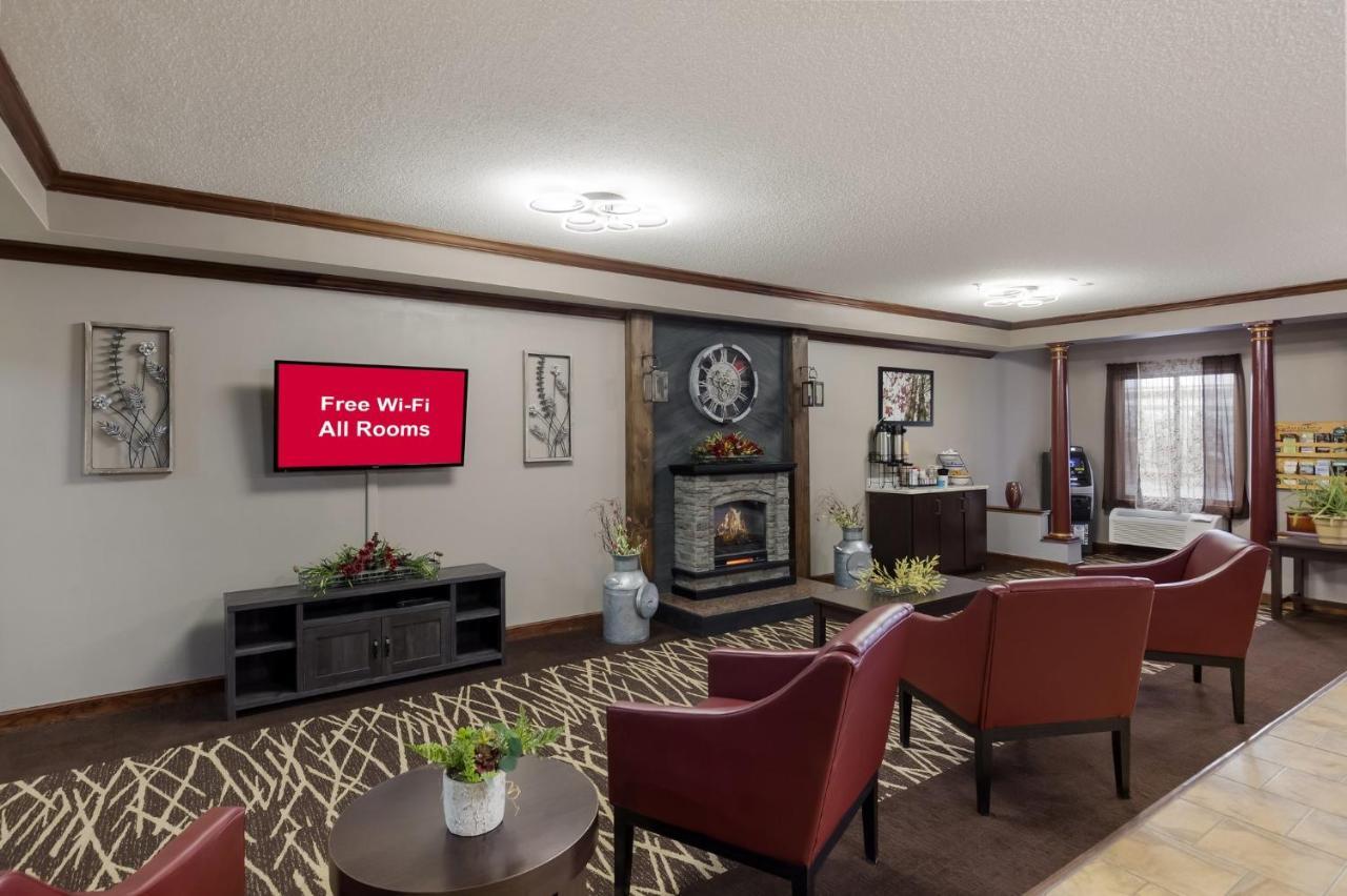 Red Roof Inn & Suites Bloomsburg - Mifflinville Екстер'єр фото